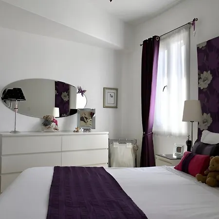 Lovely With Private Pool *