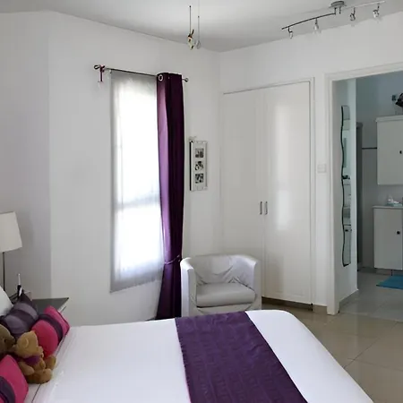 Lovely With Private Pool Voroklini